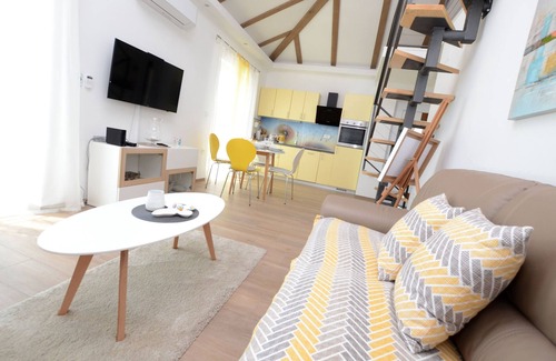 Jusici Apartment | Apartments Golden hour (67651-A1) - Jurdani