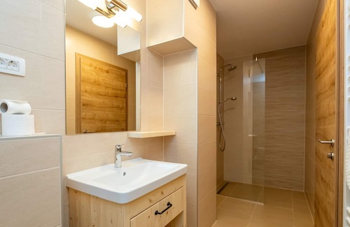 Ukanc Apartment | Apartments Goldhorn Kingdom - Two bedroom apartment with Balcony (C)