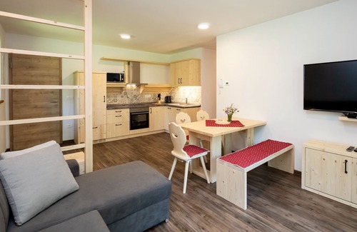 Ukanc Apartment | Apartments Goldhorn Kingdom - Two bedroom apartment with Balcony (C)