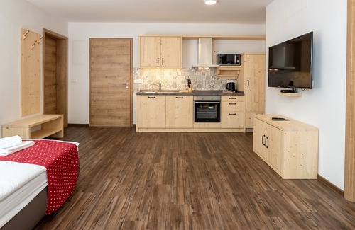 Ukanc Apartment | Apartments Goldhorn Kingdom - One Bedroom Apartment (E)