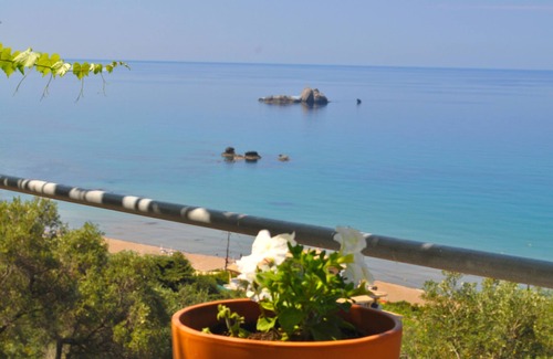 Parelia Apartment | Apartments "Papadatos" on Pelekas beach
