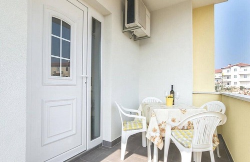 Lovrecica Apartment | Apartments Graciella, (14129), Lovrečica, Croatia