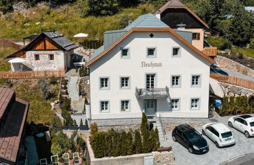 Colli In Pusteria Apartment | Apartments, Guest House & historic Chalet Neuhaus