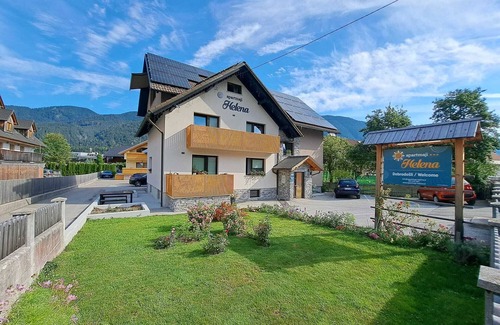 Kranjska Gora Apartment | Apartments Helena* - app no.5; mountain view - two balconies; confort; modern