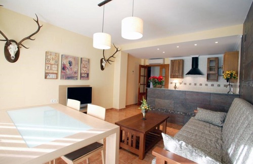 Ayora House | APARTMENTS HOTEL 77