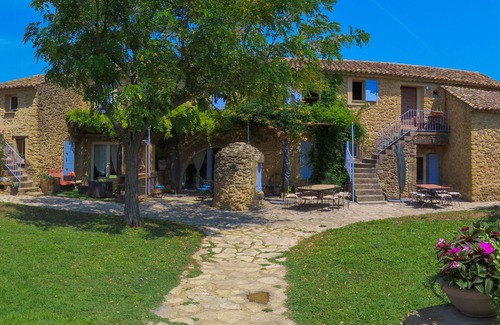 Puyvert House | Apartments in beautiful Bastide, Puyvert-Lourmarin