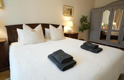 Sibiu Old Town Apartment | Apartments in Historic Center, Quiet Area, AC