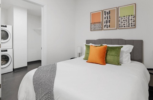 Cultural District Apartment | Apartments in Pittsburgh's Cultural District by Frontdesk
