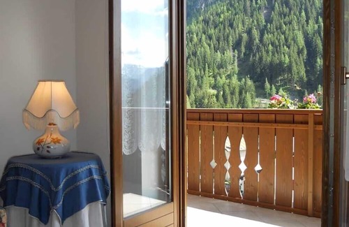 Alleghe Apartment | APARTMENTS IN VILLA ELENA ON THE DOLOMITES OF ALLEGHE