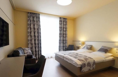 Maria Schutz Apartment | Apartments Kirchenwirt (50sqm) on two floors with balcony