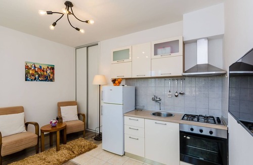 Brasina Apartment | Apartments Knego - One Bedroom Apartment with Balcony and Sea View