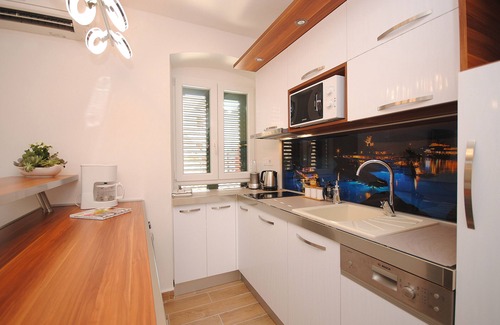 Split Apartment | Apartments Kogo