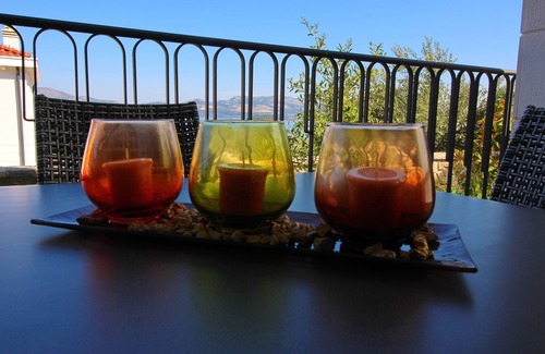 Drace Apartment | Apartments Kula - One-Bedroom Apartment with Terrace and Sea View-B1