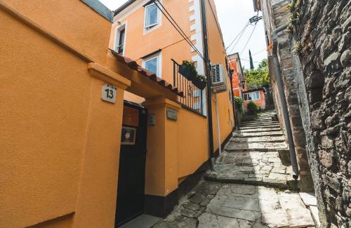 Piran Apartment | Apartments Lara with more affordable parking