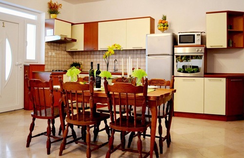 Brsecine Apartment | Apartments Lina - Two Bedroom Apartment with Terrace (A1)