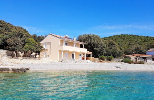 Ustrine Apartment | Apartments Livio, (15820), Ustrine, Croatia
