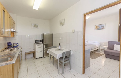Meterize Apartment | Apartments Maestral Suites (87441-A2) - Sibenik