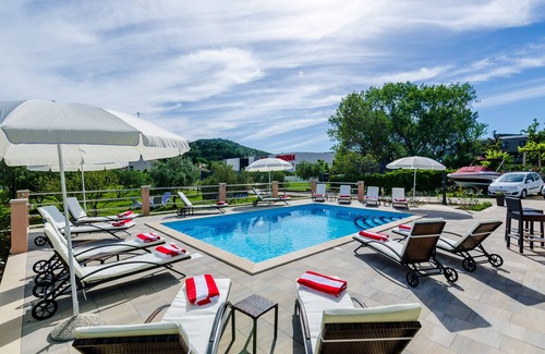 Srebreno Apartment | Apartments Mali Paradiso - Comfort Studio Apartment with Balcony and Pool View