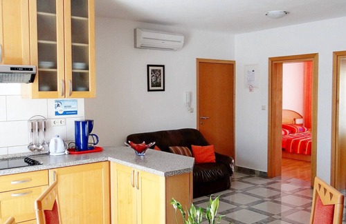 Malinska-Dubasnica Apartment | Apartments Marica, (15802), Malinska, hr