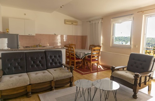 Vrpolje Apartment | Apartments Marija (90391-A1) - Makarska