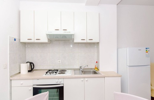Vrpolje Apartment | Apartments Marinko (37171-A5) - Makarska