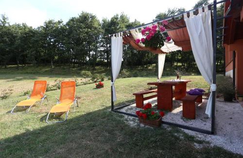 Divsici Apartment | Apartments Matelici