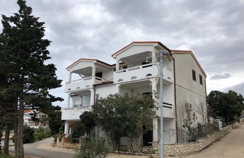 Mandre Apartment | Apartments Milja (110021-A4) - Mandre - island Pag