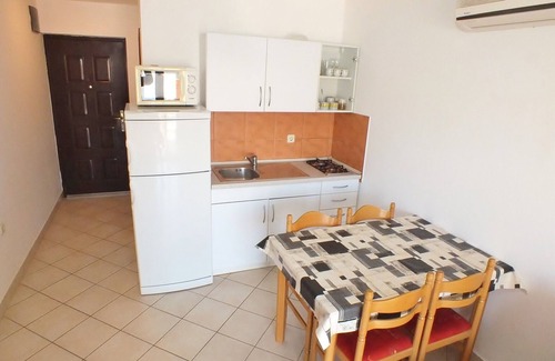 Pag Apartment | Apartments Mile, (11090), Pag, Croatia