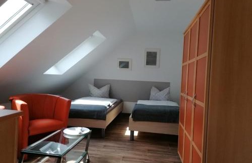 Johannisthal Apartment | Apartments Mohrini