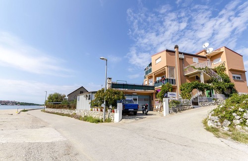 Podglavica Apartment | Apartments Nada (28271-A2) - Rogoznica