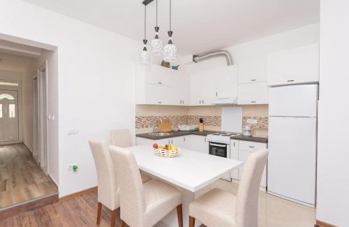Drobnici Apartment | Apartments Natasa