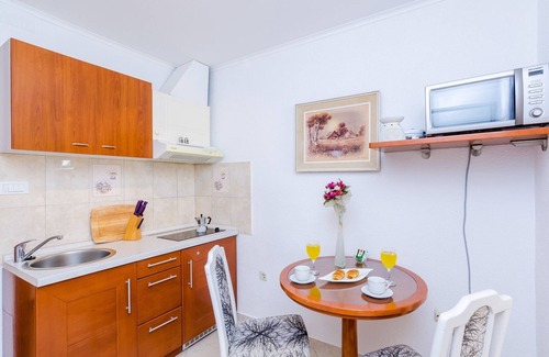 Gornji Kono Apartment | Apartments Nicol - Studio with Terrace