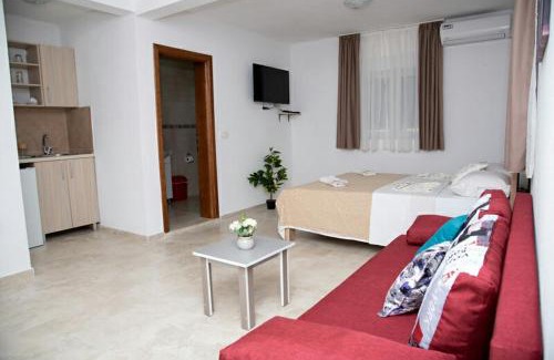 Karuc Apartment | Apartments Nino Skadar lake