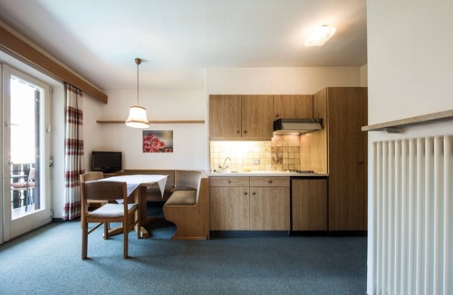 Lana Apartment | Apartments Obermayr: Apartment with outdoor pool and indoor pool