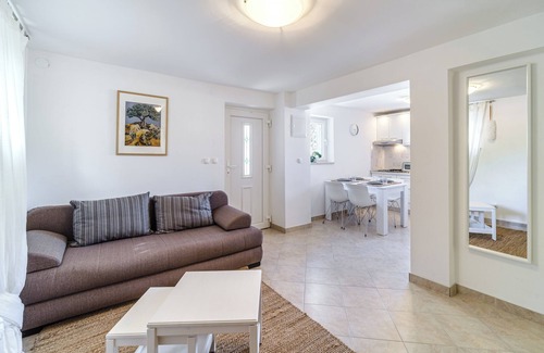 Milna (Brac) Apartment | Apartments P&S - PETRA