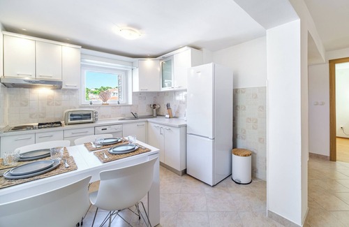 Milna (Brac) Apartment | Apartments P&S - PETRA