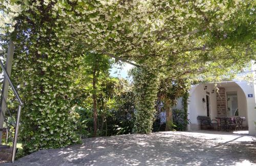 Tomicici Apartment | Apartments Simovic