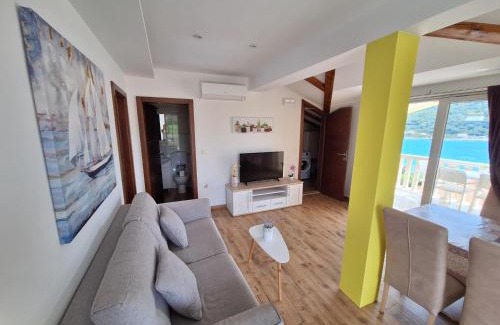 Slano Apartment | Apartments Šišević - Comfort Apartments with Balconies and Sea View