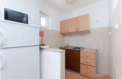 Banjol Apartment | Apartments Slavenka (85941-A2) - Banjol - island Rab