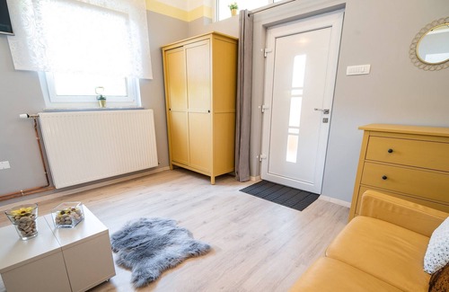 Cerklje ob Krki Apartment | Apartments Stankovo - Studio Golden Rose