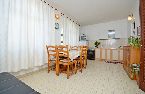 Vrpolje Apartment | Apartments Verica (37591-A1) - Makarska