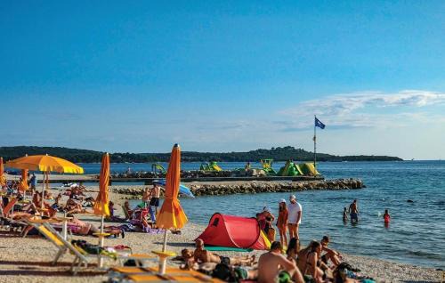 Barbariga Apartment | Apartments Villa Leonard - Modern Stay with Private Rooftop Jacuzzi & Sea Views, Barbariga, Vodnjan, Istria, Croatia