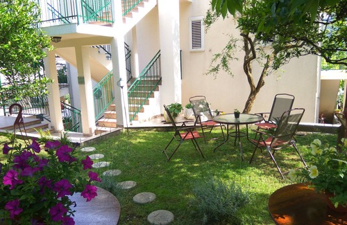 Strp House | Apartments Villa Radovic