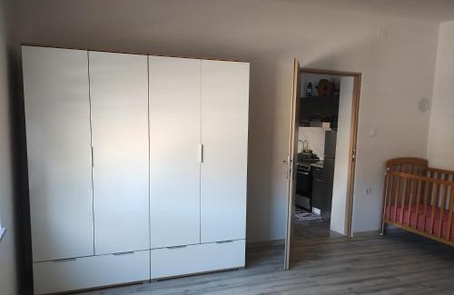 Otok Apartment | Apartments with parking space Otok, Slavonija - 24625