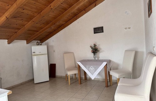 Kompi Apartment | Apartments with tavern above Peroulia beach near Koroni