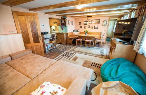 Ambroz pod Krvavcem Apartment | Apartments Zvoh, Krvavec, Ski-in, Ski-out