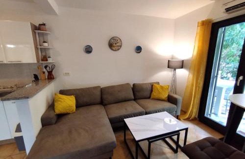Sveti Stefan Apartment | Apartments Zezelj