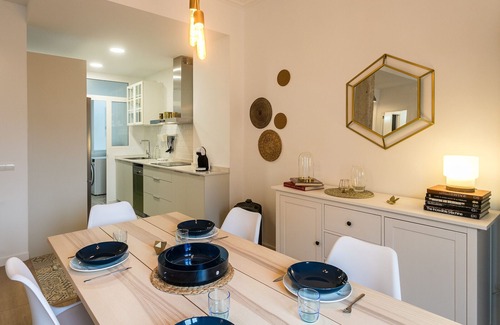 La Seu Apartment | ApartUP Palace House
