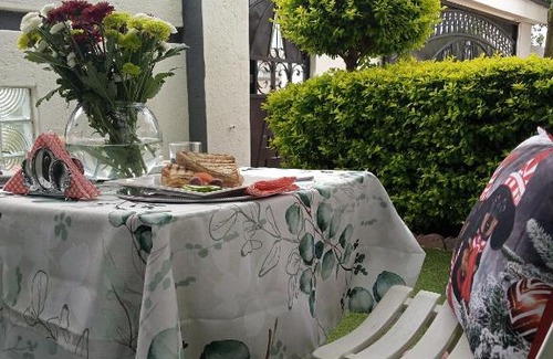 Gaborone Bed & Breakfast | Apelles Palace guesthouse