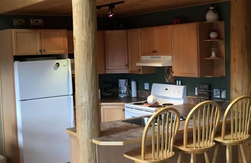 Okanagan-Similkameen Ski Chalet | Apex FAMILY, TEAM or WORK Retreat - Apex Mountain Resort near Penticton, BC